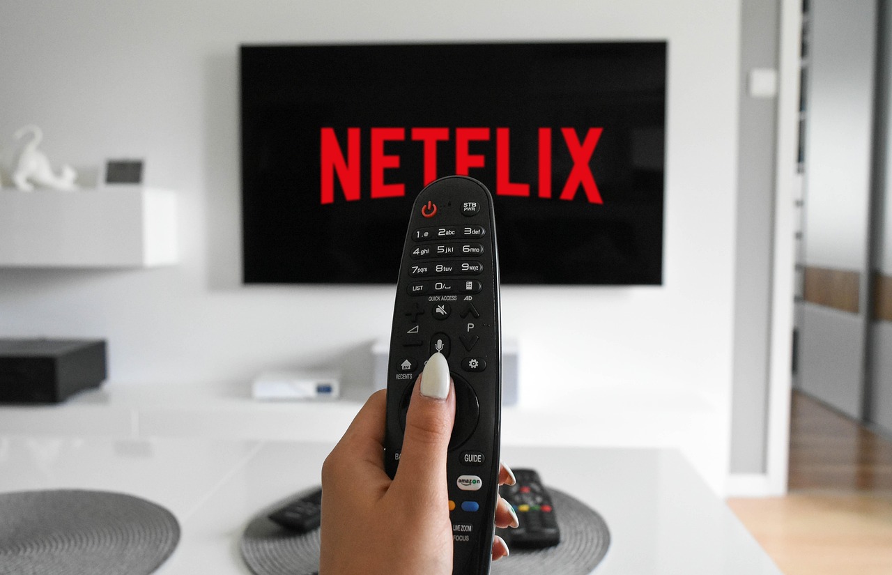 How to build a streaming app like Netflix architecture and cost guide